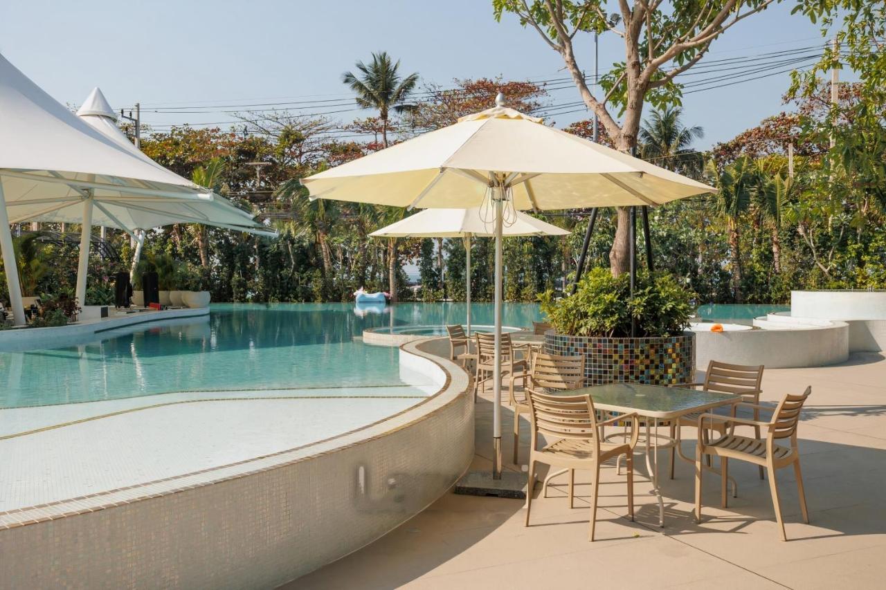 Luxury Sea View Room Beach Front Luxury Haat Jomtien Eksteriør bilde