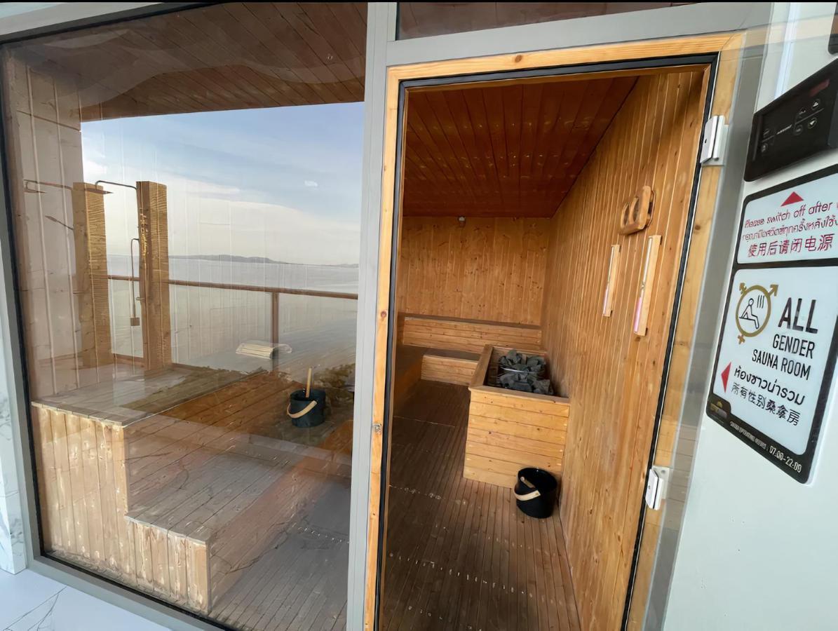 Luxury Sea View Room Beach Front Luxury Haat Jomtien Eksteriør bilde